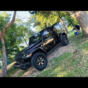 Meet your Posher, Mae